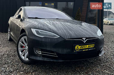 Tesla Model S 2016