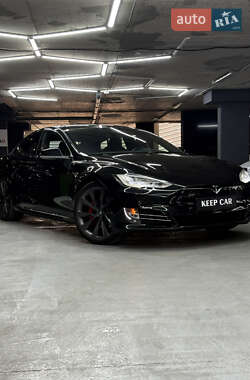 Tesla Model S  2018