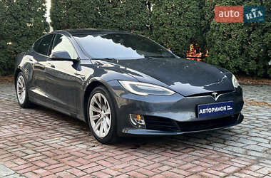 Tesla Model S 2016
