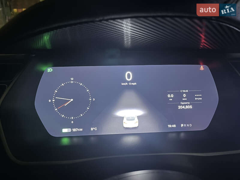 Лифтбек Tesla Model S 2015 в Ровно