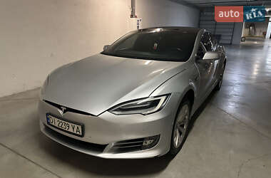 Tesla Model S  2018