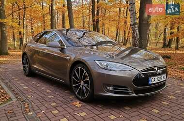 Tesla Model S  2016