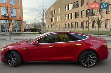 Tesla Model S 90D 2016