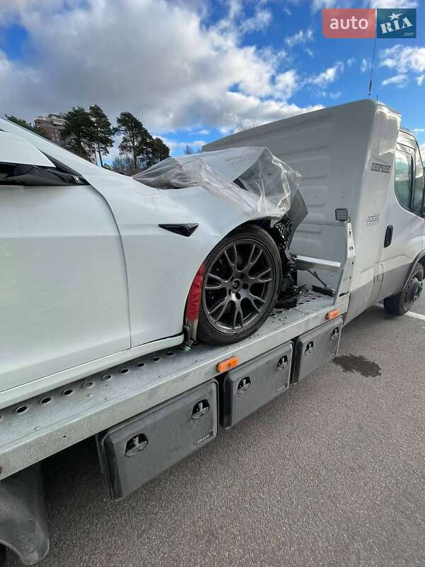 Лифтбек Tesla Model S 2023 в Житомире фото 2 Лифтбек Tesla Model S 2023 в Житомире