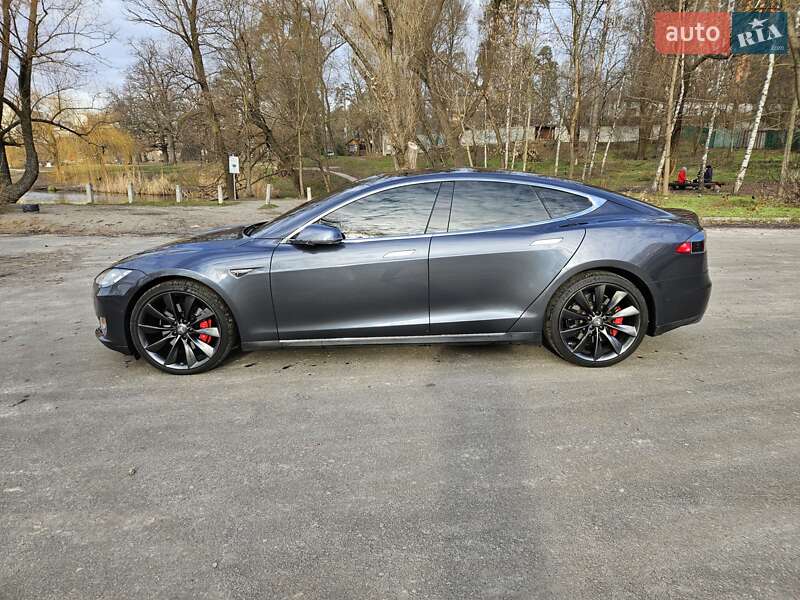 Ліфтбек Tesla Model S 2014 в Києві фото 5 Ліфтбек Tesla Model S 2014 в Києві