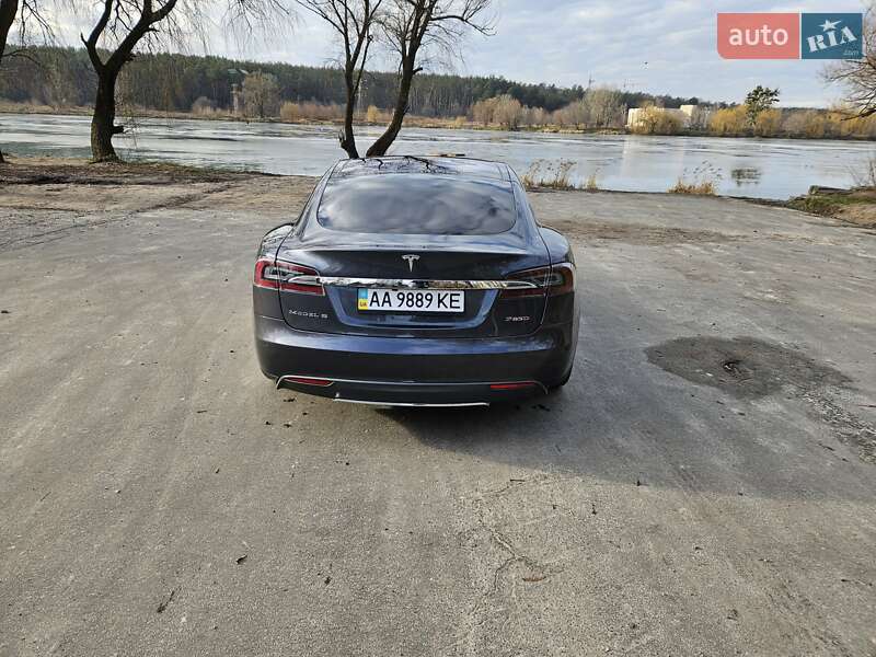 Ліфтбек Tesla Model S 2014 в Києві фото 12 Ліфтбек Tesla Model S 2014 в Києві