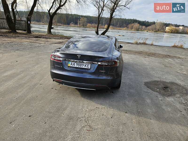 Ліфтбек Tesla Model S 2014 в Києві фото 13 Ліфтбек Tesla Model S 2014 в Києві