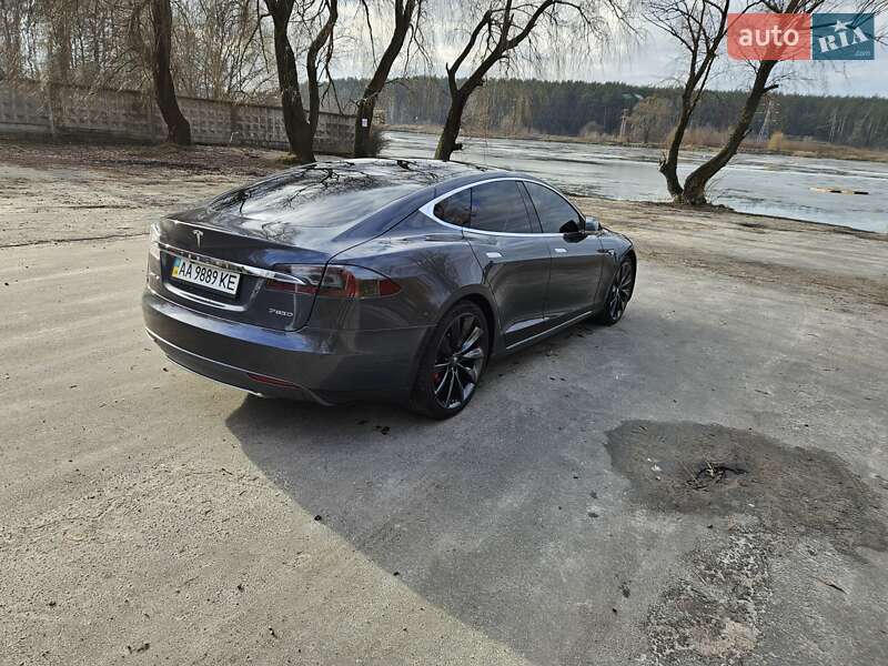 Ліфтбек Tesla Model S 2014 в Києві фото 14 Ліфтбек Tesla Model S 2014 в Києві