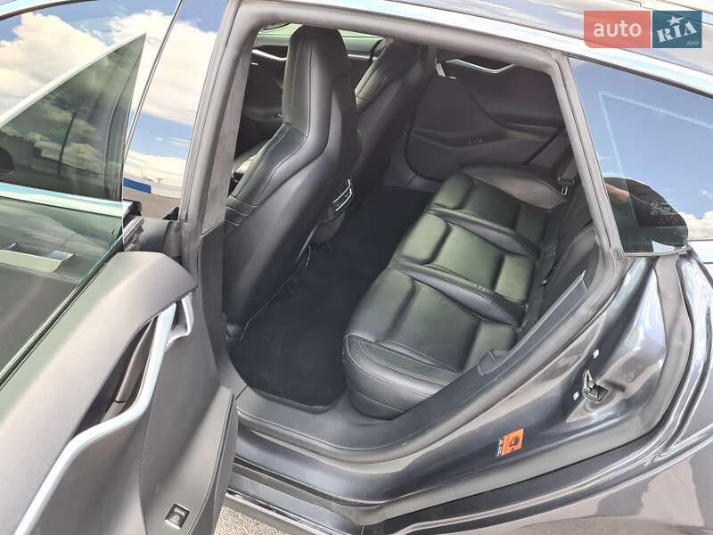 Ліфтбек Tesla Model S 2014 в Києві фото 33 Ліфтбек Tesla Model S 2014 в Києві