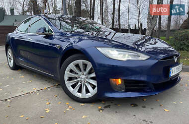 Tesla Model S 2017