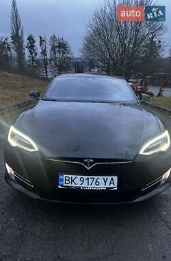 Tesla Model S 2018