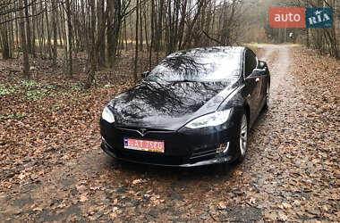 Tesla Model S 2016