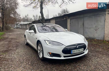 Tesla Model S  2013