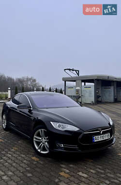 Tesla Model S 2014