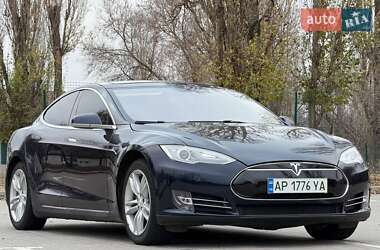 Tesla Model S 2013