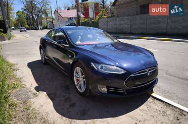 Tesla Model S 2014