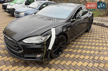 Tesla Model S 2013