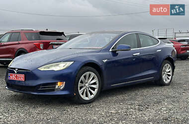 Tesla Model S 2016