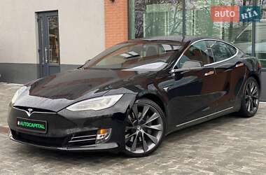 Tesla Model S 2019