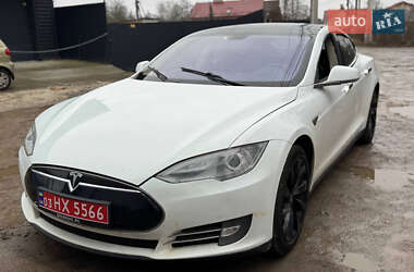 Tesla Model S 2014