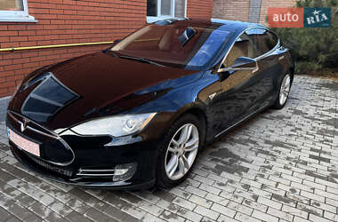 Tesla Model S  2013
