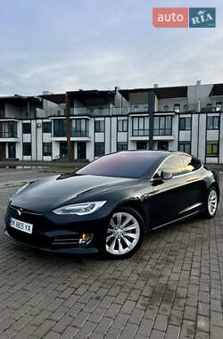 Tesla Model S 2017