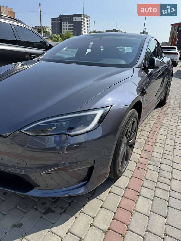 Tesla Model S 2022
