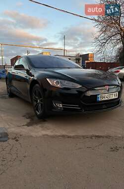 Tesla Model S  2015