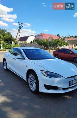 Tesla Model S  2016