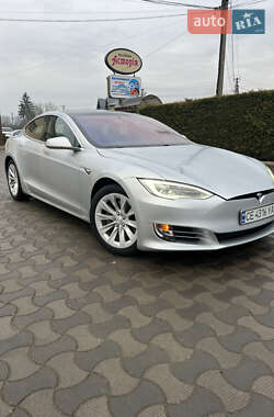 Tesla Model S 2017