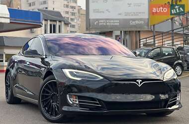 Tesla Model S  2019