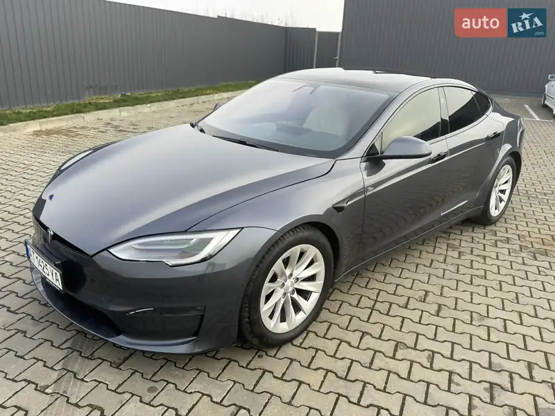 Tesla Model S 2022