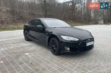 Tesla Model S  2015