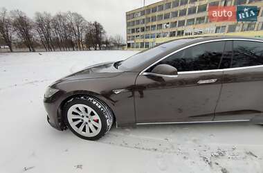 Tesla Model S 2013
