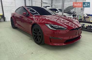 Tesla Model S  2021
