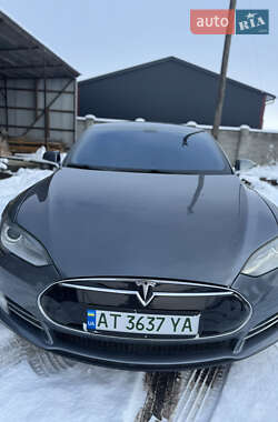 Tesla Model S 2013