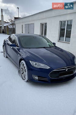 Tesla Model S  2015