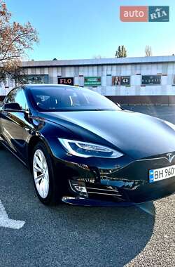 Tesla Model S  2019