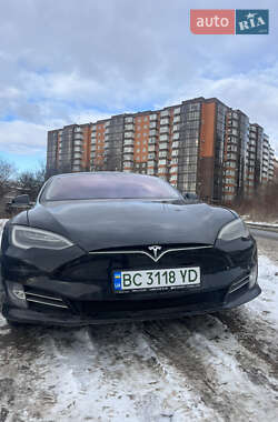 Tesla Model S  2019