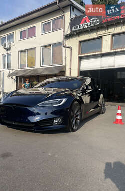 Tesla Model S  2015