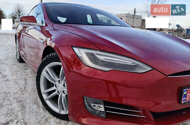 Tesla Model S  2017