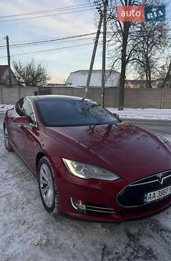 Tesla Model S  2015