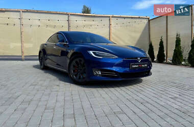 Tesla Model S  2019