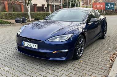 Tesla Model S  2021