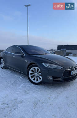 Tesla Model S  2015