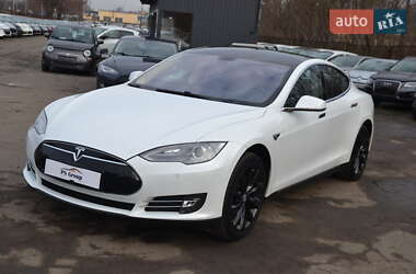 Tesla Model S  2014