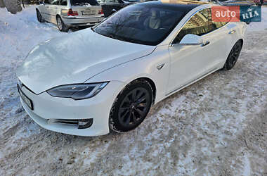Tesla Model S  2019
