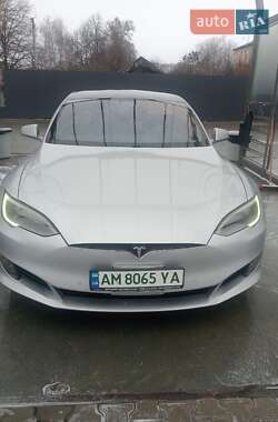 Tesla Model S  2017