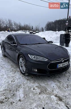 Tesla Model S  2015