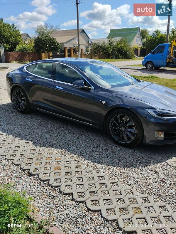 Лифтбек Tesla Model S 2018 в Днепре